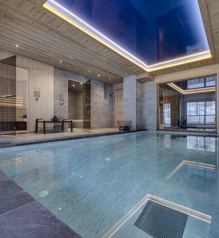 Swimming pool and spa area in luxury CLUB Bellevarde chalet in Val d'Isere