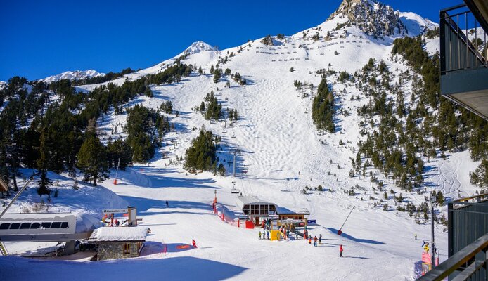 View of ski slopes and lifts from Bear Lodge ski hotel by VIP SKI in Arc 1950